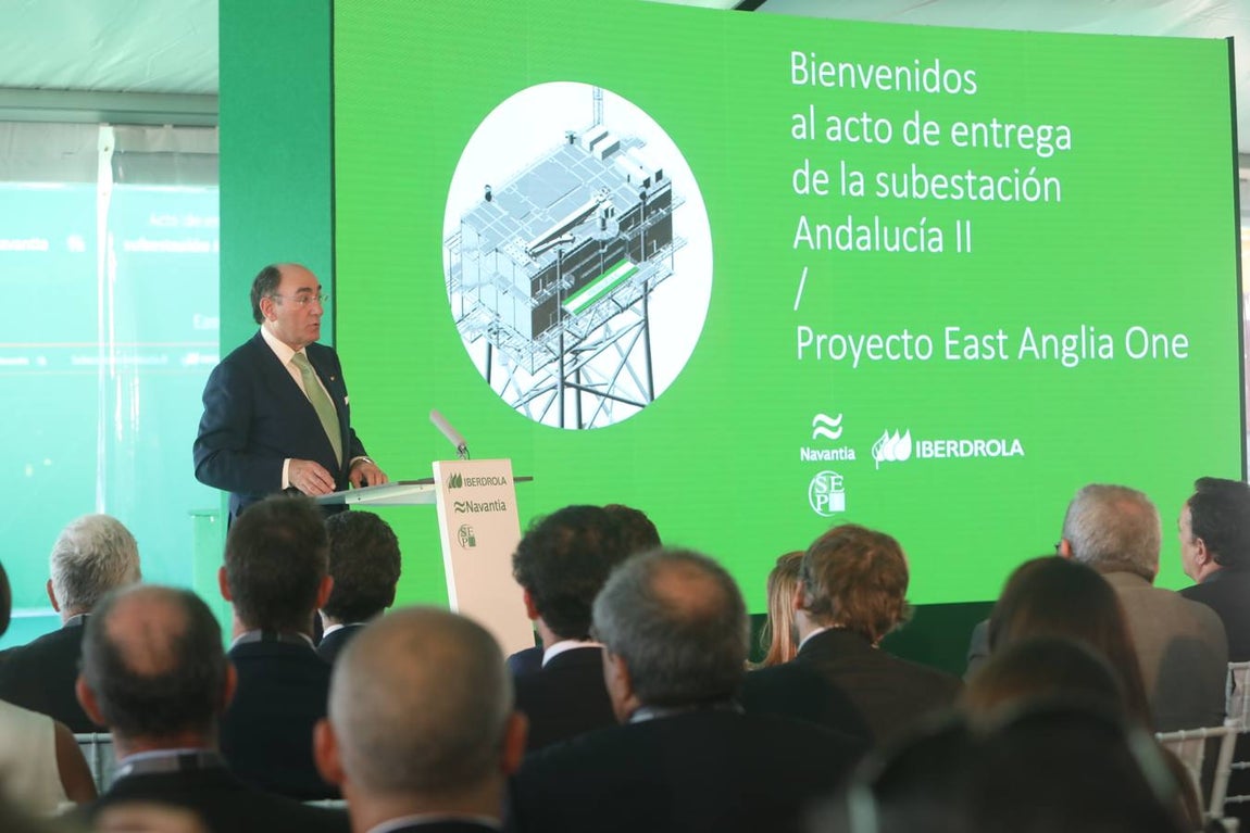 Navantia entrega la segunda plataforma eólica a Iberdrola