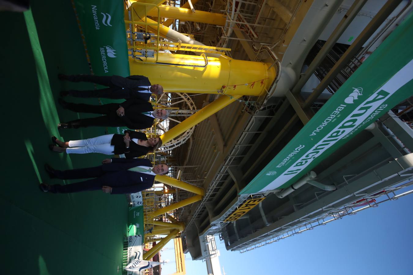 Navantia entrega la segunda plataforma eólica a Iberdrola