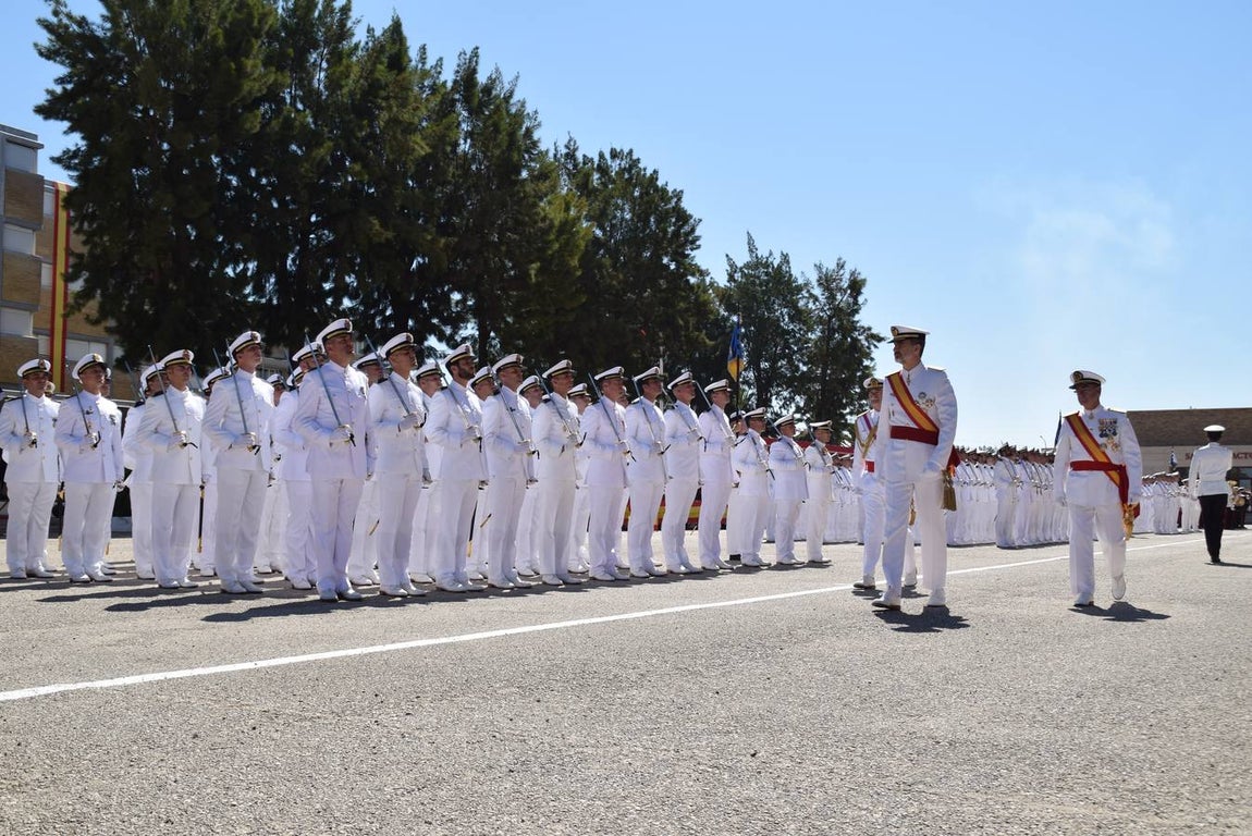 El Rey Felipe VI preside la entrega de Despachos en la Escuela de Suboficiales