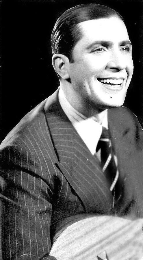 El cantante Carlos Gardel. 