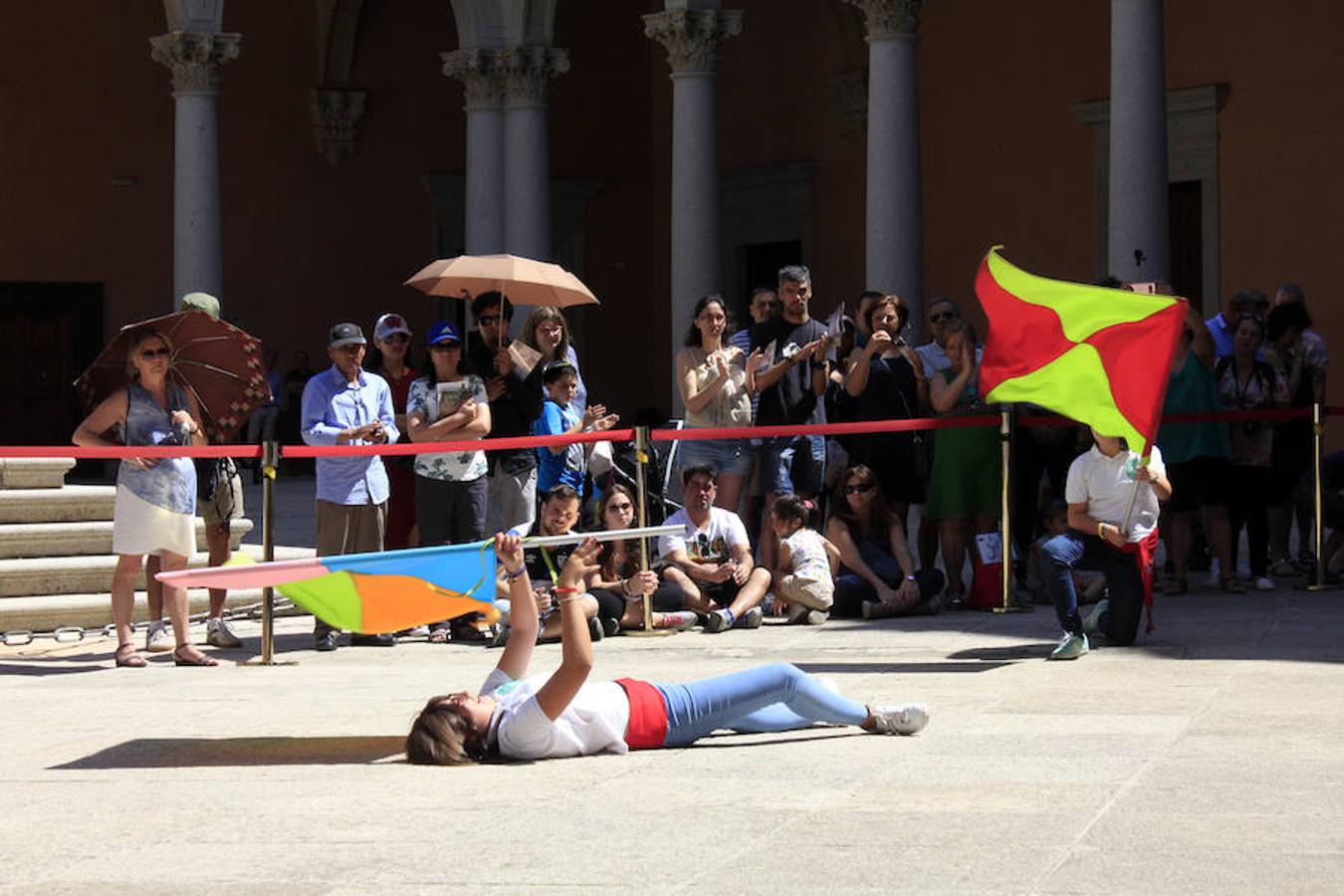 El Baile de la Bandera «toma» el Alcázar de Toledo