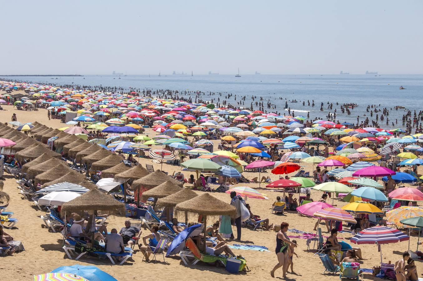 Lleno absoluto en las distintas playas de Huelva