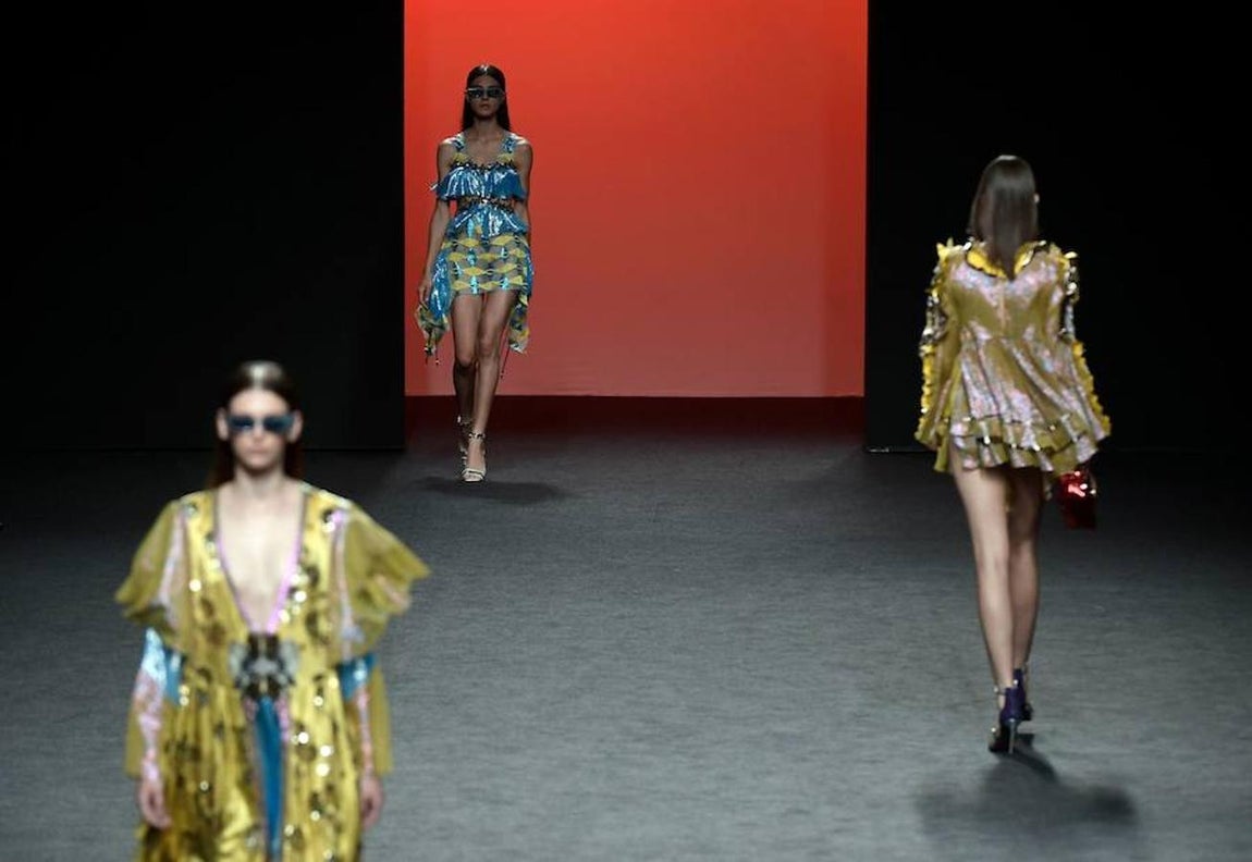 Glamour juvenil en el desfile de Custo Barcelona