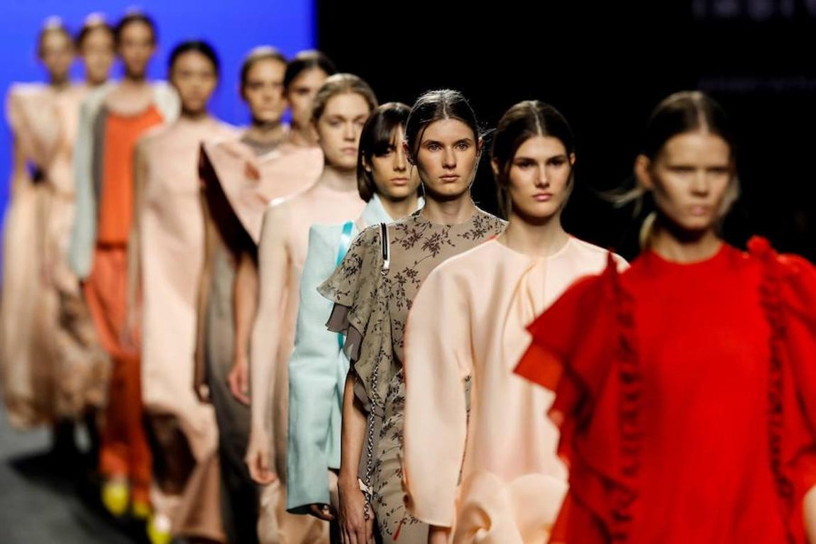 Devota &amp;amp; Lomba pinta de colores su colección