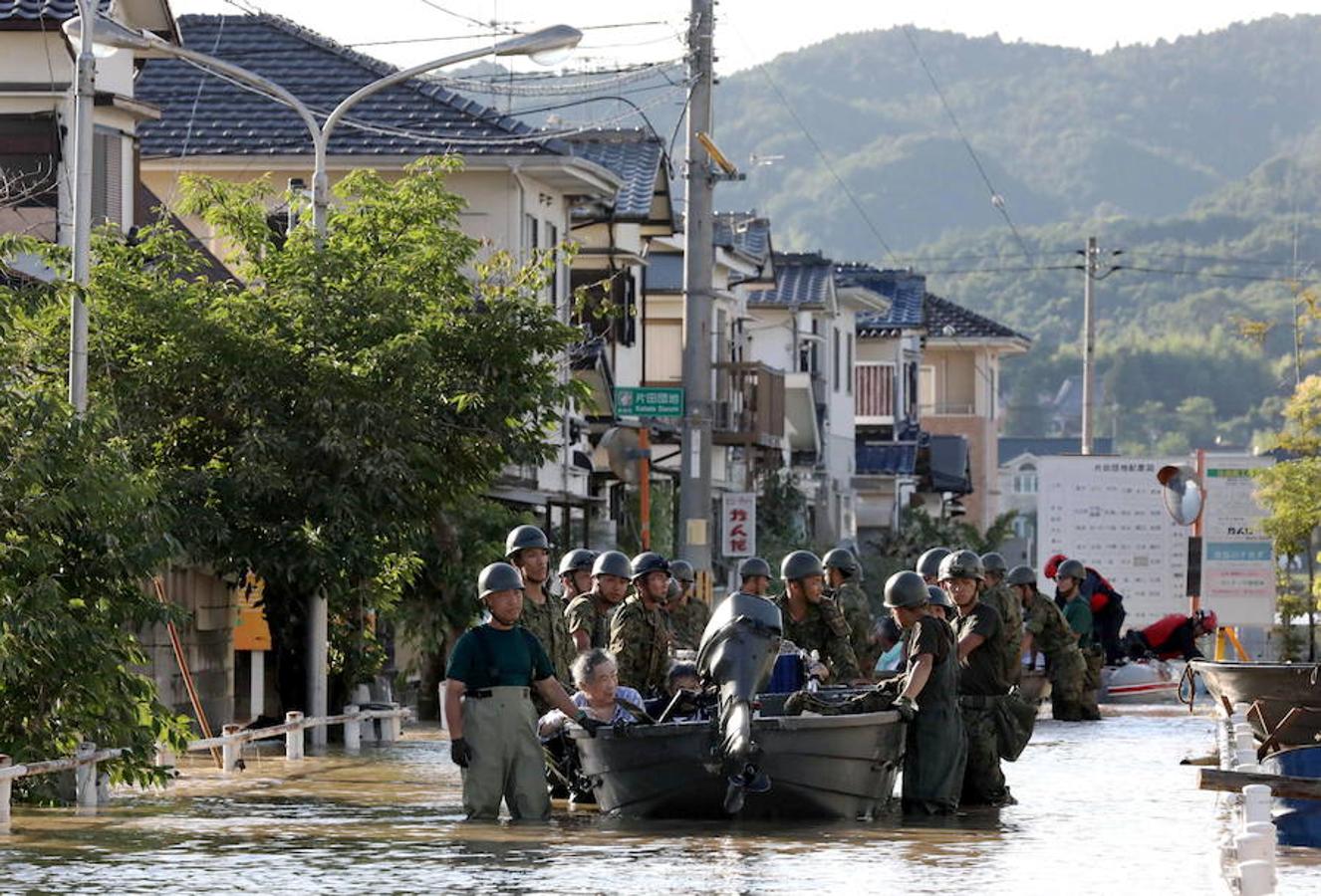 Una de las peores catástrofes naturales de las últimas décadas. Las precipitaciones han causado graves daños en miles de viviendas e infraestructuras, provocado la evacuación de decenas de miles de personas y dejado aisladas a poblaciones enteras