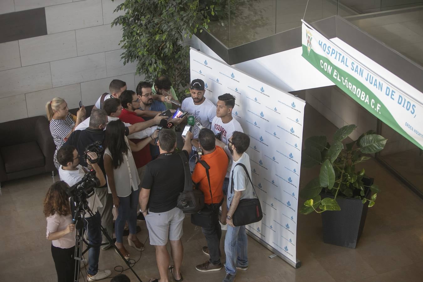 El primer día de actividad en el Córdoba CF, en imágenes