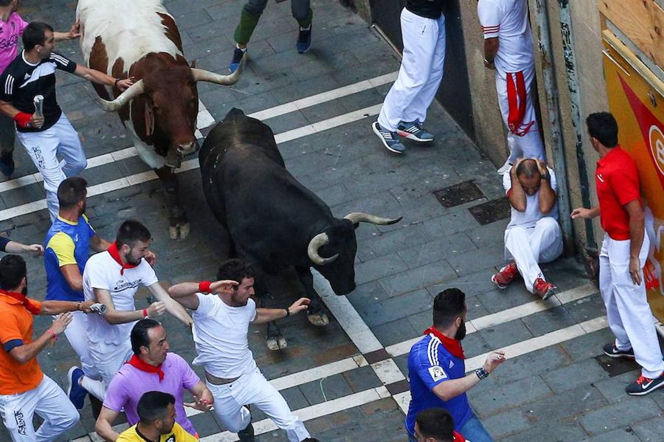 Las mejores imágenes del quinto encierro de San Fermín