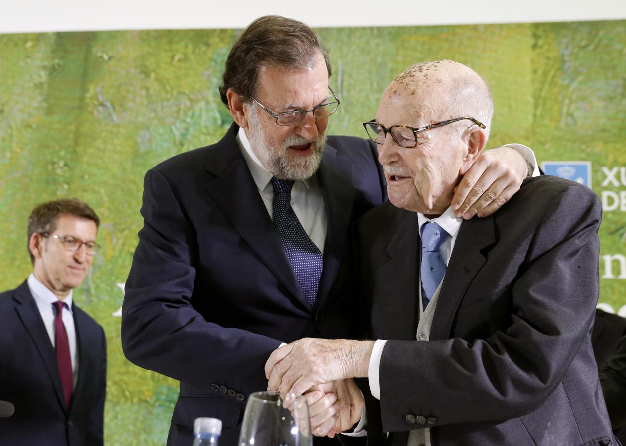 Medalla de Oro al Mérito en el Trabajo. En septiembre de 2017, Albor recibió de manos del político gallego Mariano Rajoy la Medalla de Oro al Mérito en el Trabajo. También estuvo presente el actual presidente de la Xunta, Alberto Núñez Feijóo