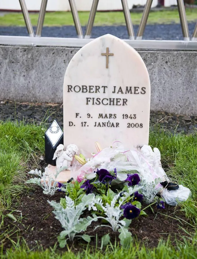 La tumba de Bobby Fischer en Islandia. 