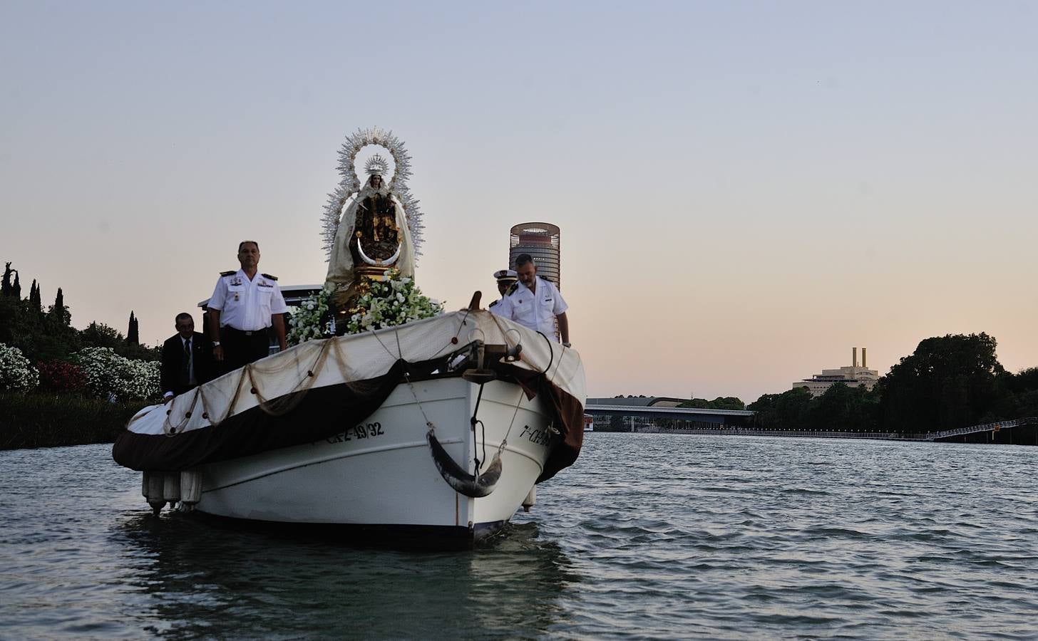 Procesión fluvial de la Virgen del Carmen de Calatrava