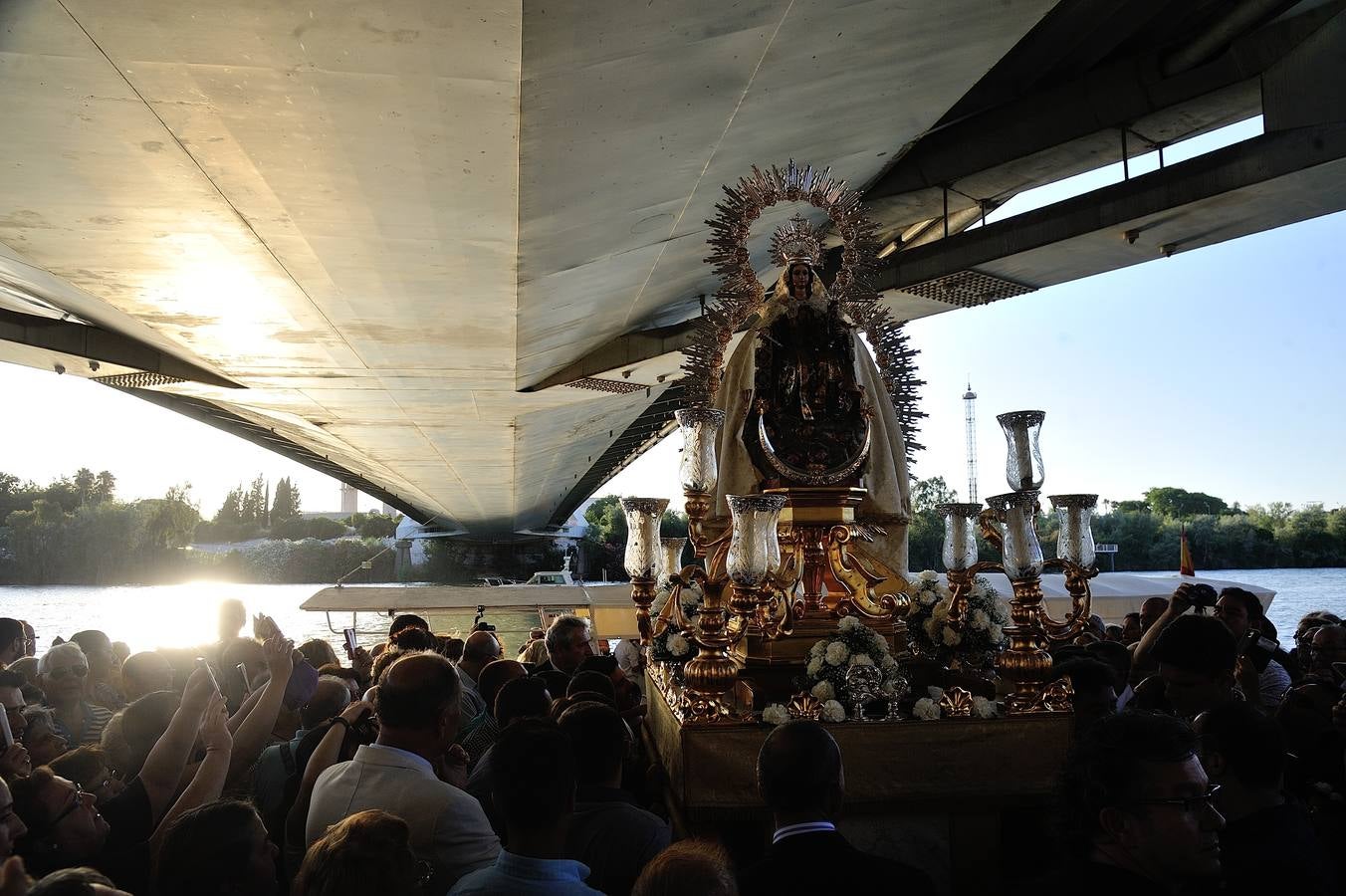 Procesión fluvial de la Virgen del Carmen de Calatrava