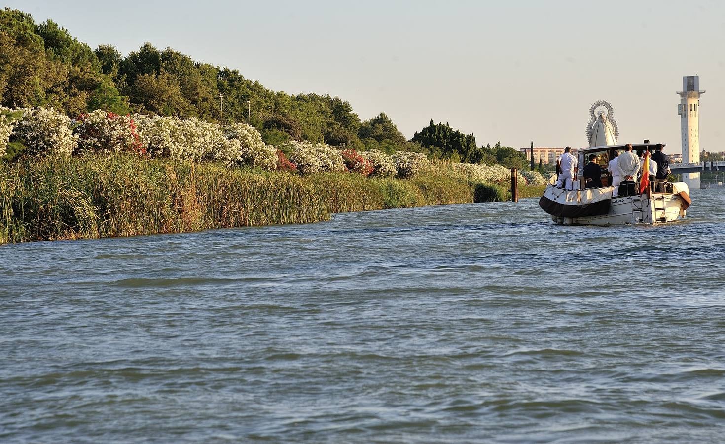 Procesión fluvial de la Virgen del Carmen de Calatrava