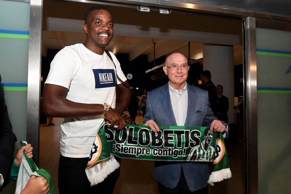 Llegada del nuevo jugador del Betis William Carvalho