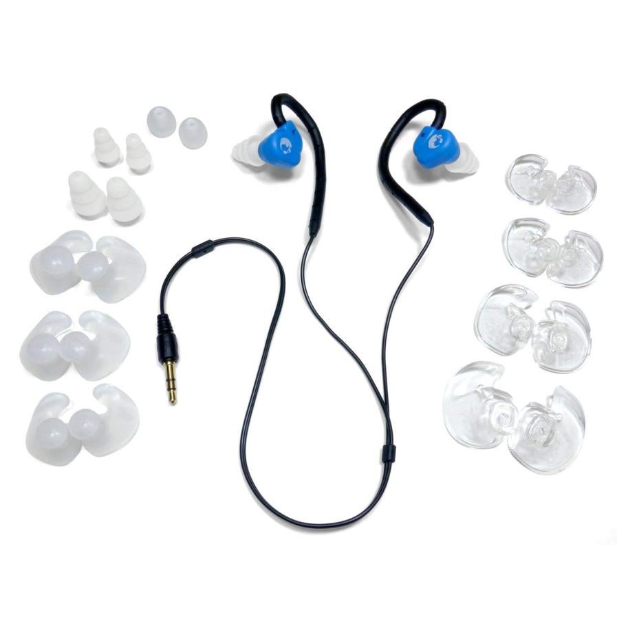 Swimbuds Flex. Tienen buena calidad de sonido y la tecnología del cable que se ajusta a la forma de la oreja consigue que se fije mejor. La calidad del sonido es muy buena, pero están diseñados, sobre todo, para la funcionalidad: tienen auriculares adaptables a cualquier tipo de oreja y son muy cómodos