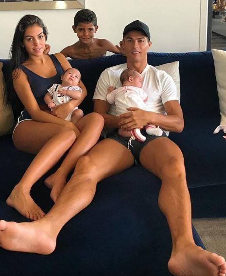 Cristiano Ronaldo mantiene unida a su familia