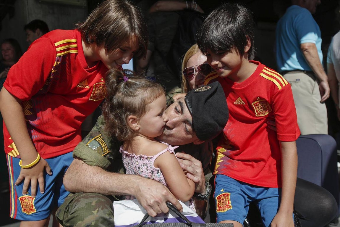 El regreso a Córdoba de los soldados de la Brigada de Cerro Muriano, en imágenes