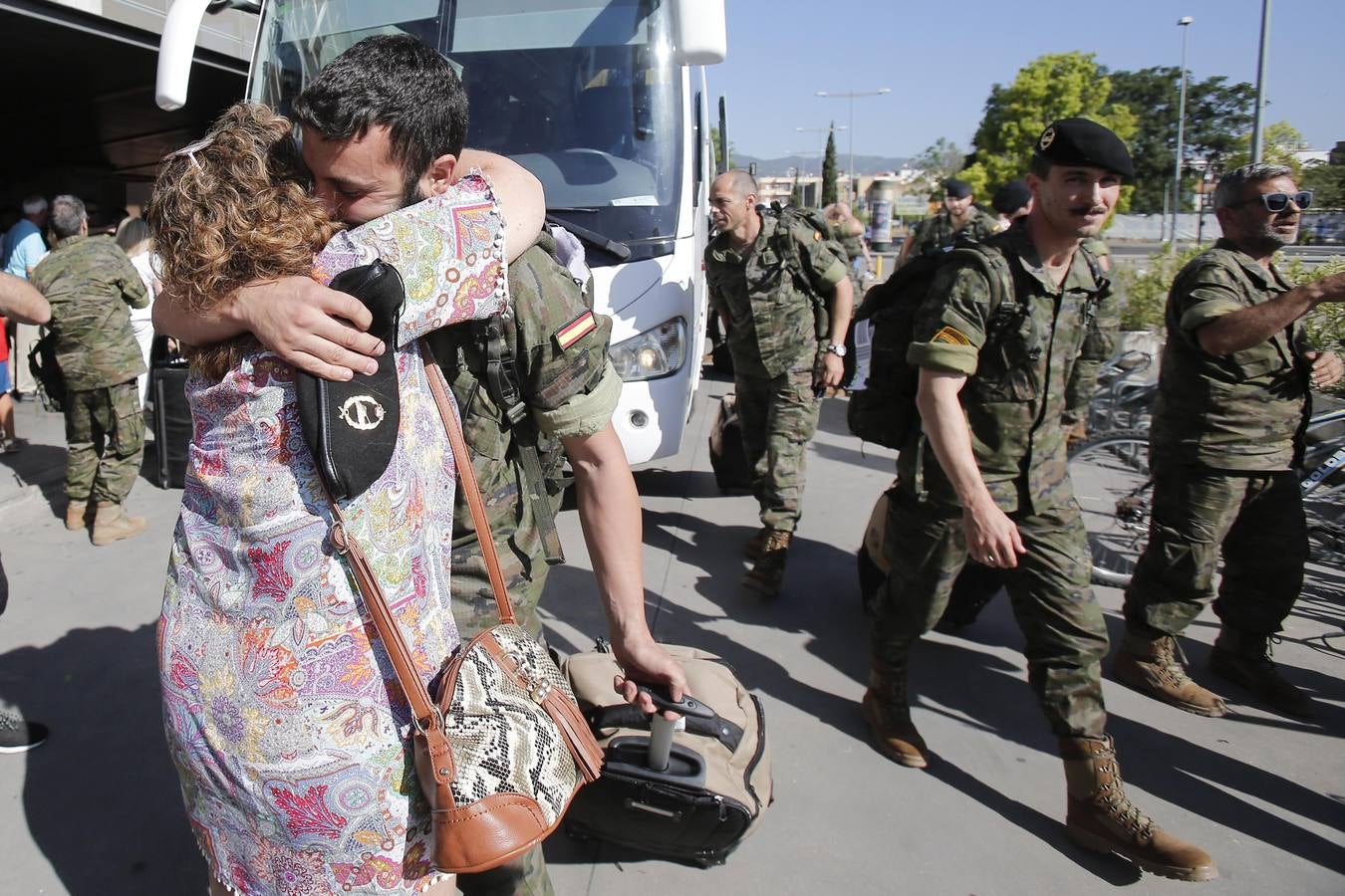 El regreso a Córdoba de los soldados de la Brigada de Cerro Muriano, en imágenes