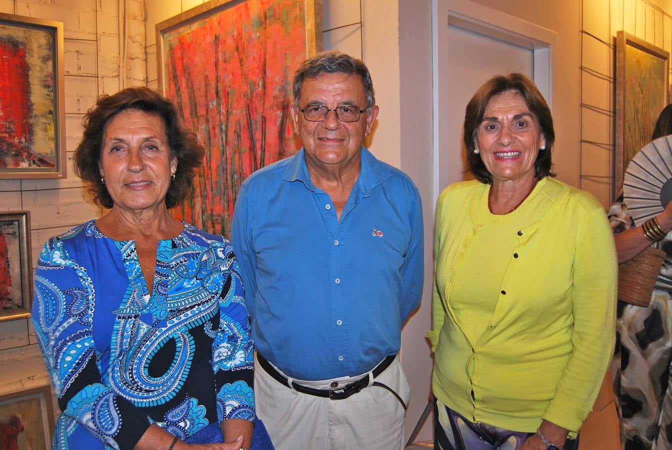 Pilar Marenco, Ignacio Logendio y Riqui Velarde. 