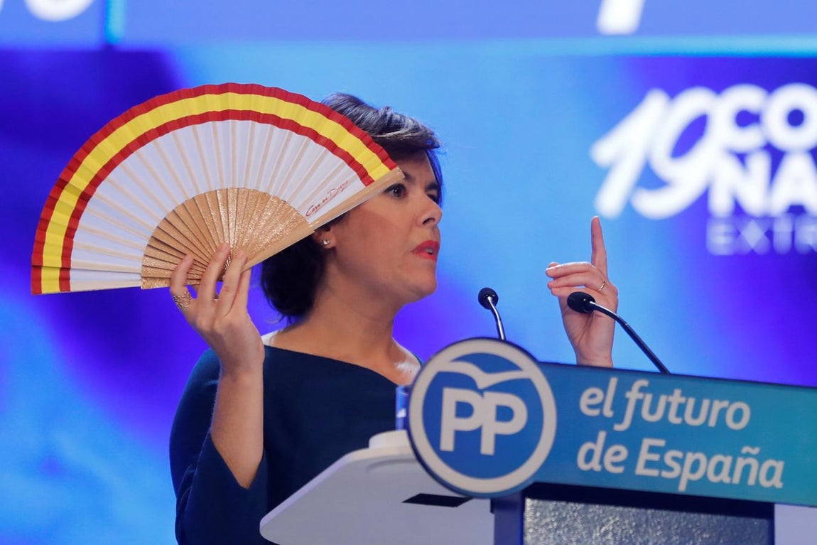 Este sábado se decidirá al próximo presidente del PP que relevará a Mariano Rajoy tras los dicursos de los candidatos: Soraya Sáenz de Santamaría y Pablo Casado. 