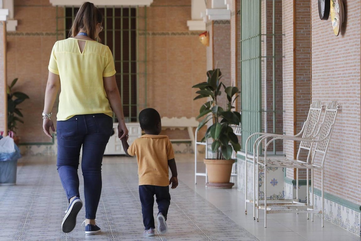 Así rehacen su vida en Córdoba las inmigrantes llegadas en patera