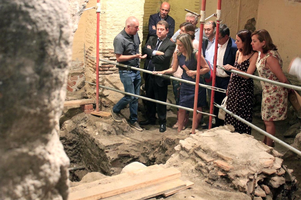 En imágenes: Page y Tolón visitan las obras de la Mezquita de Tornerías