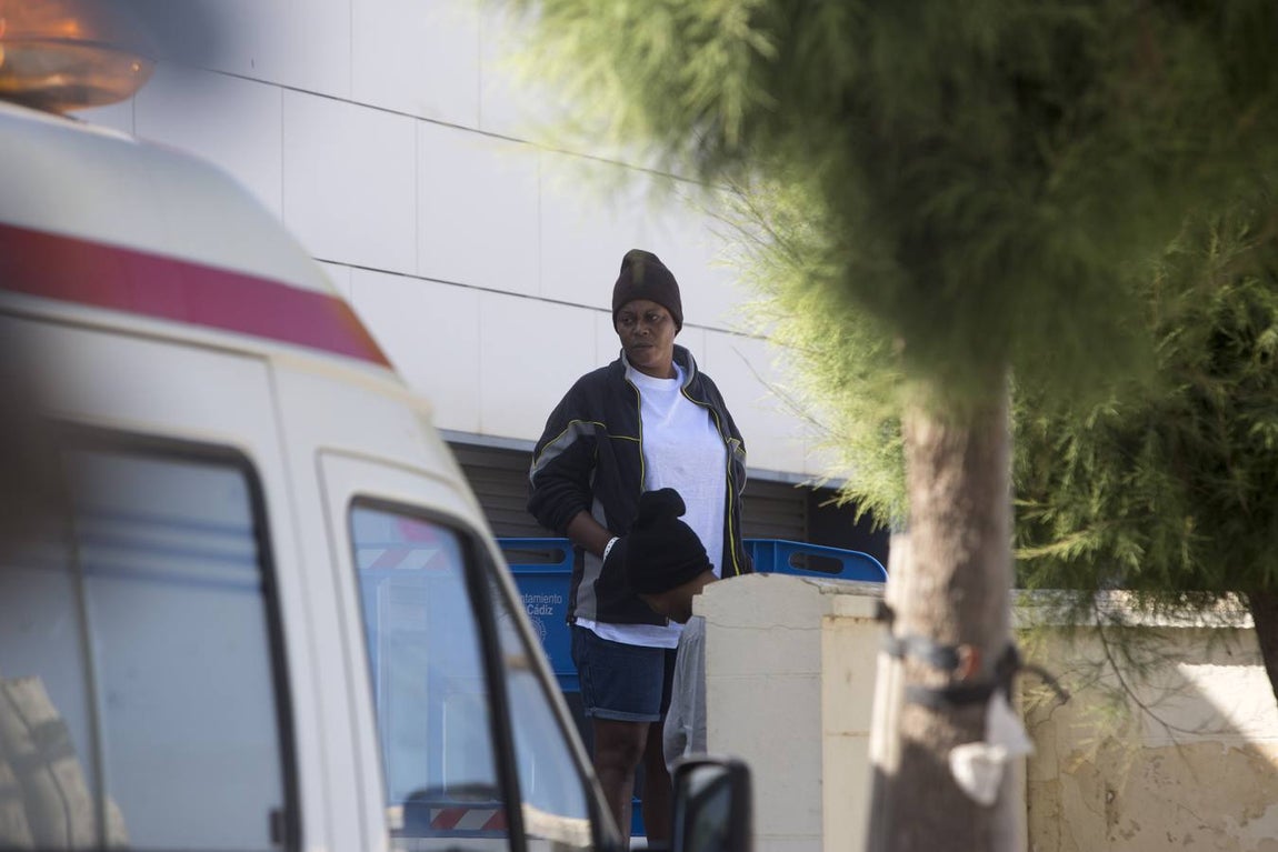 Un centenar de inmigrantes acogidos en la Mirandilla