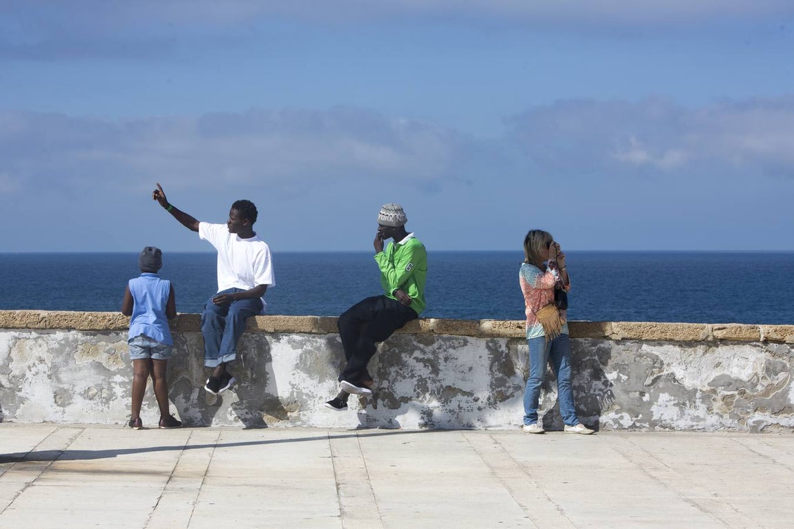 Un centenar de inmigrantes acogidos en la Mirandilla