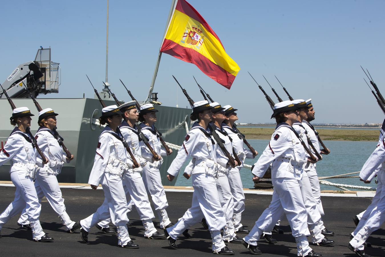 Navantia entrega el BAM &#039;Audaz&#039; a la Armada Española