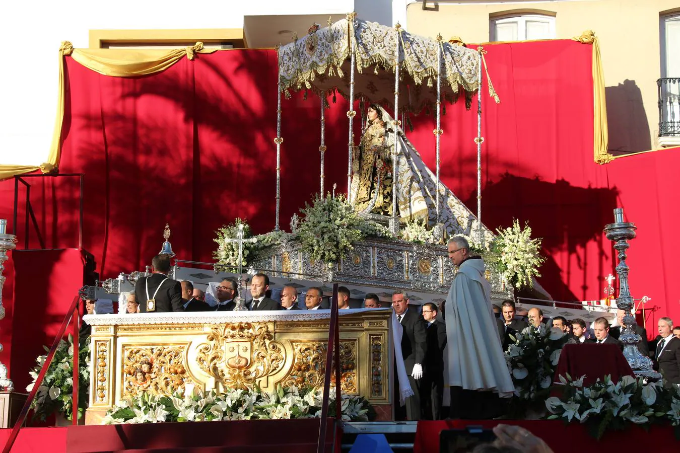 La coronación de la Virgen del Carmen, en imágenes