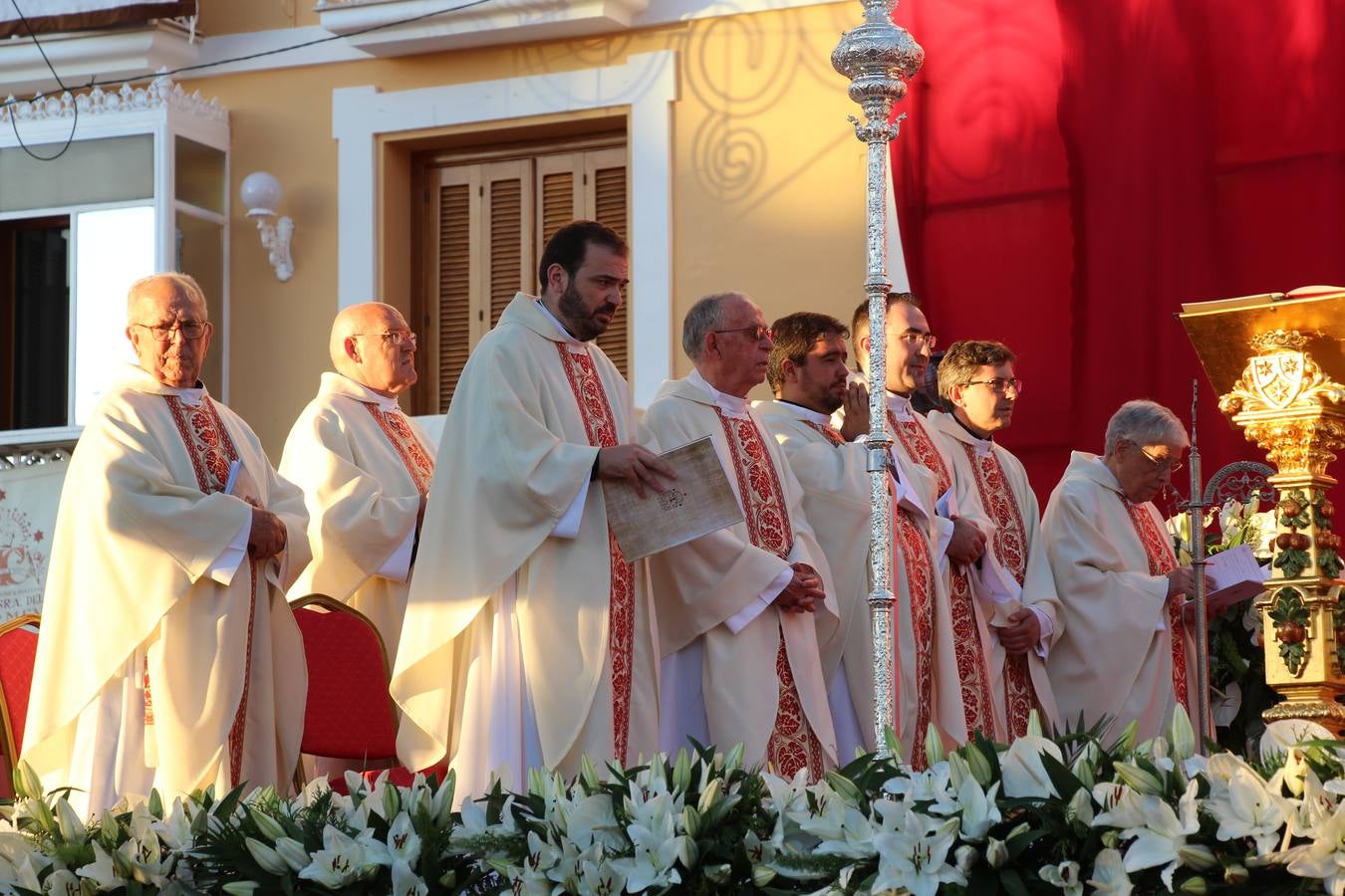 La coronación de la Virgen del Carmen, en imágenes