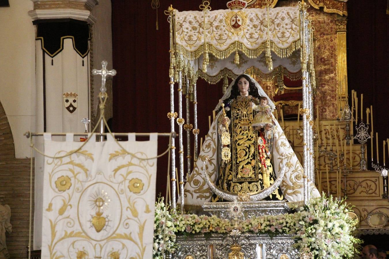 La coronación de la Virgen del Carmen, en imágenes