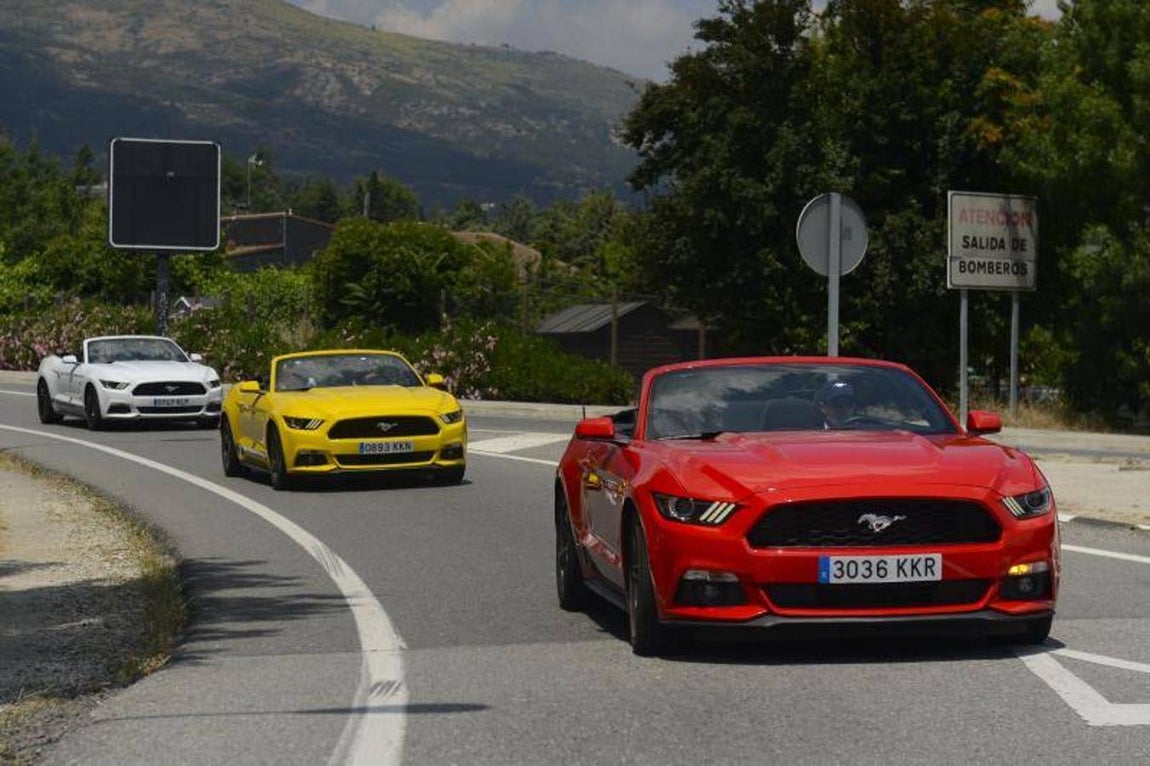 9. Caravana de Mustang Road por las carreteras de la Comunidad de Madrid, camino a San Lorenzo del Escorial
