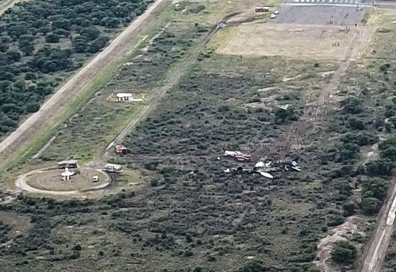 Aeroméxico lamentó el accidente y confirmó que ya se trabaja con las autoridades para garantizar la atención médica de los lesionados, además de abrir una línea de atención telefónica. 