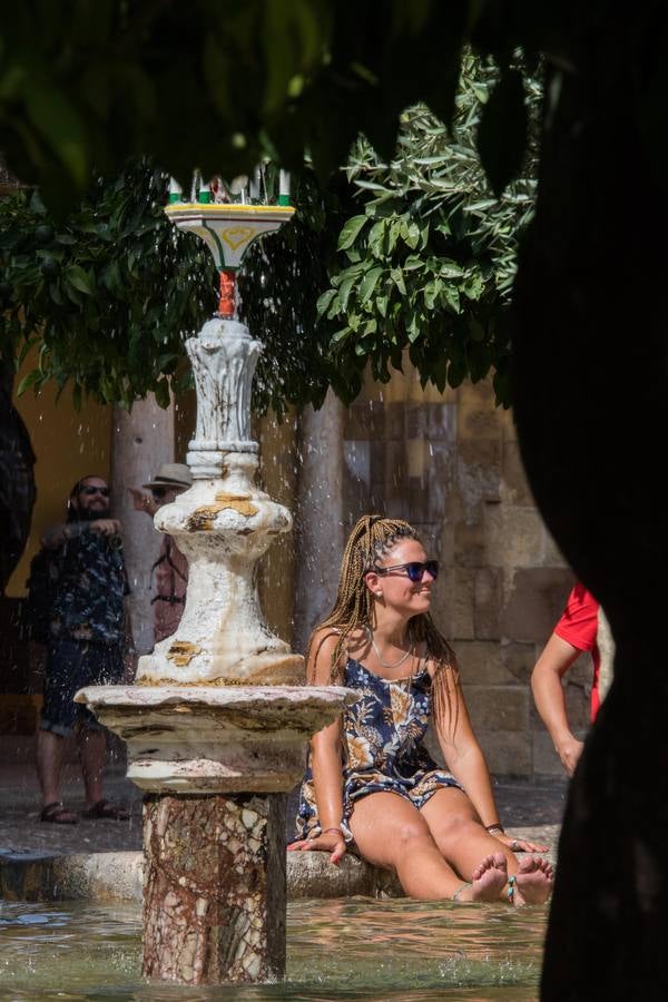 Córdoba bajo la primera ola de calor del verano, en imágenes