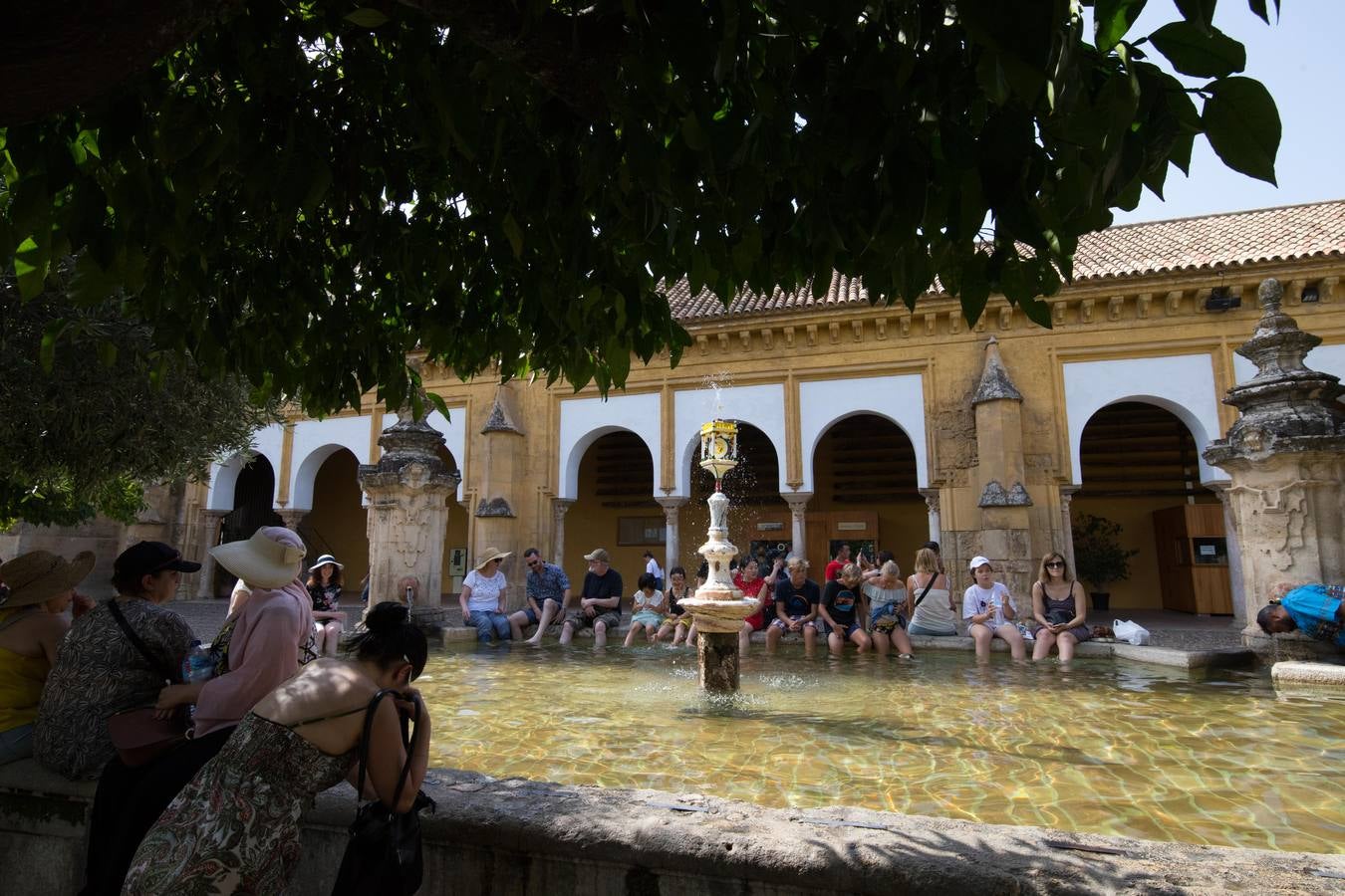 Córdoba bajo la primera ola de calor del verano, en imágenes