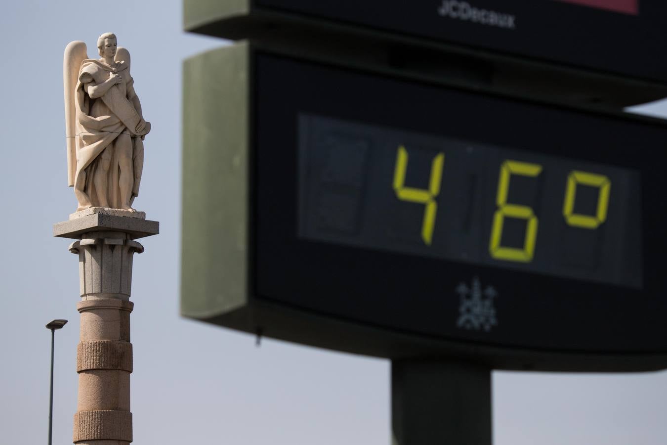 Córdoba bajo la primera ola de calor del verano, en imágenes