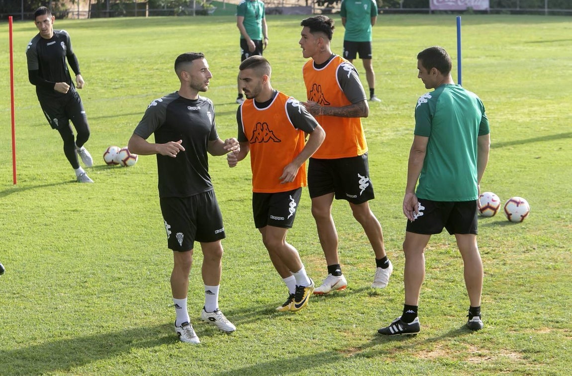 En imágenes, las últimas horas convulsas en el Córdoba CF