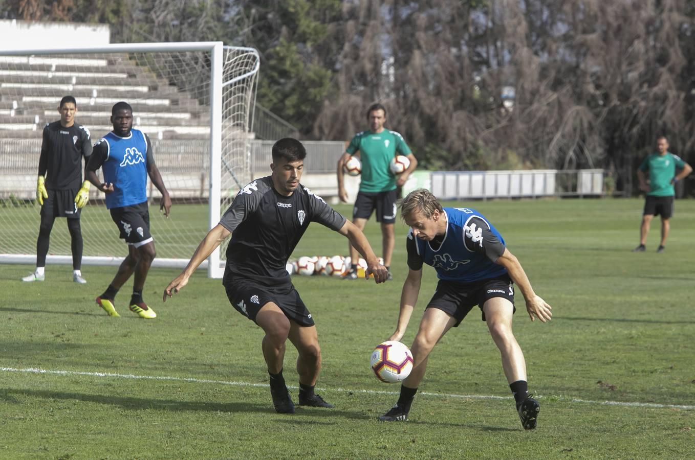 En imágenes, las últimas horas convulsas en el Córdoba CF