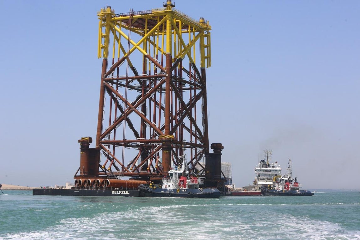 GALERÍA FOTOS: La ‘jacket’ de Iberdrola viaja al mar del Norte