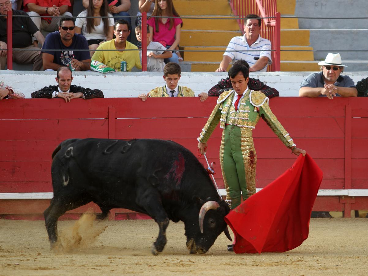 Concurrida tarde de toros en Bargas