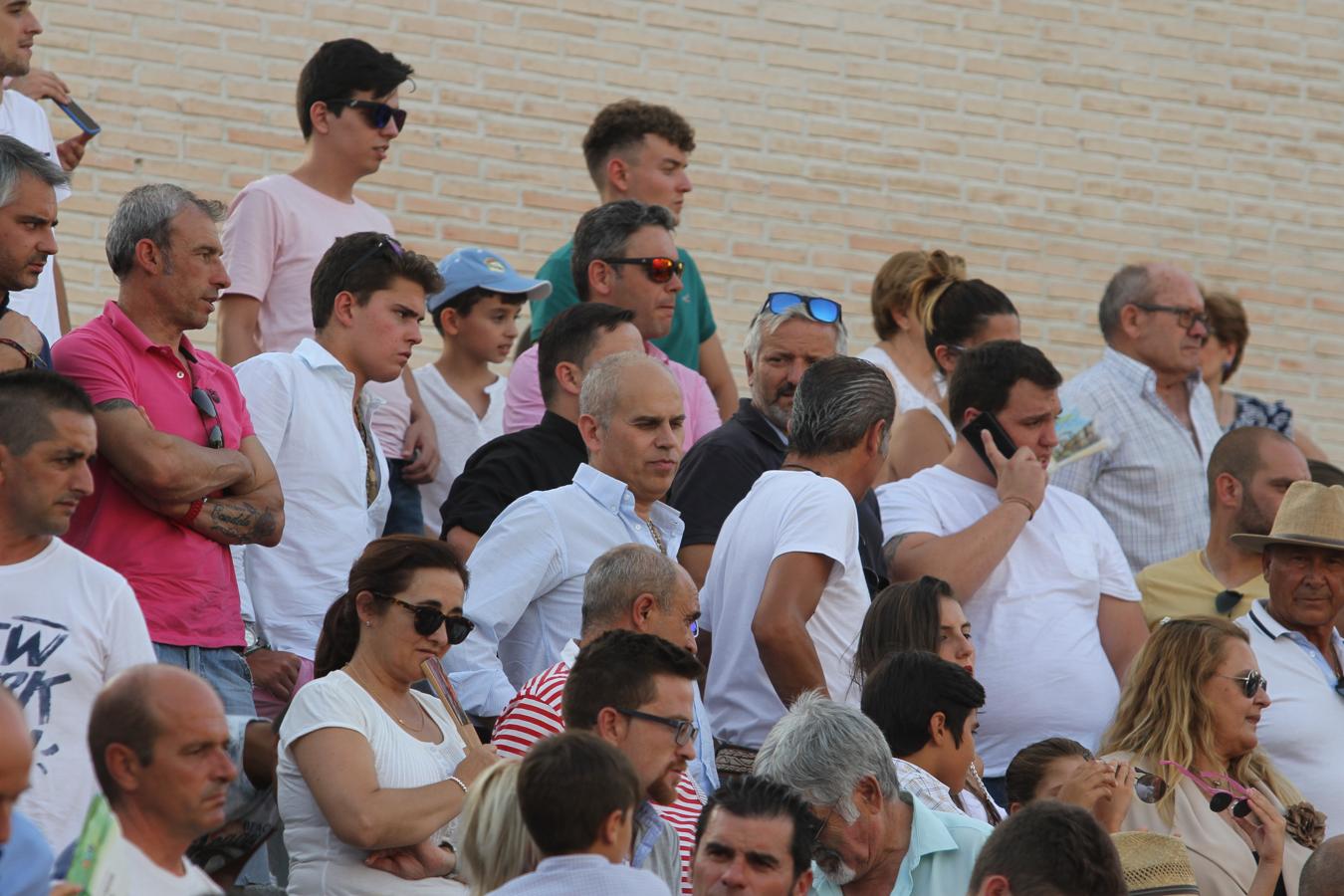 Concurrida tarde de toros en Bargas