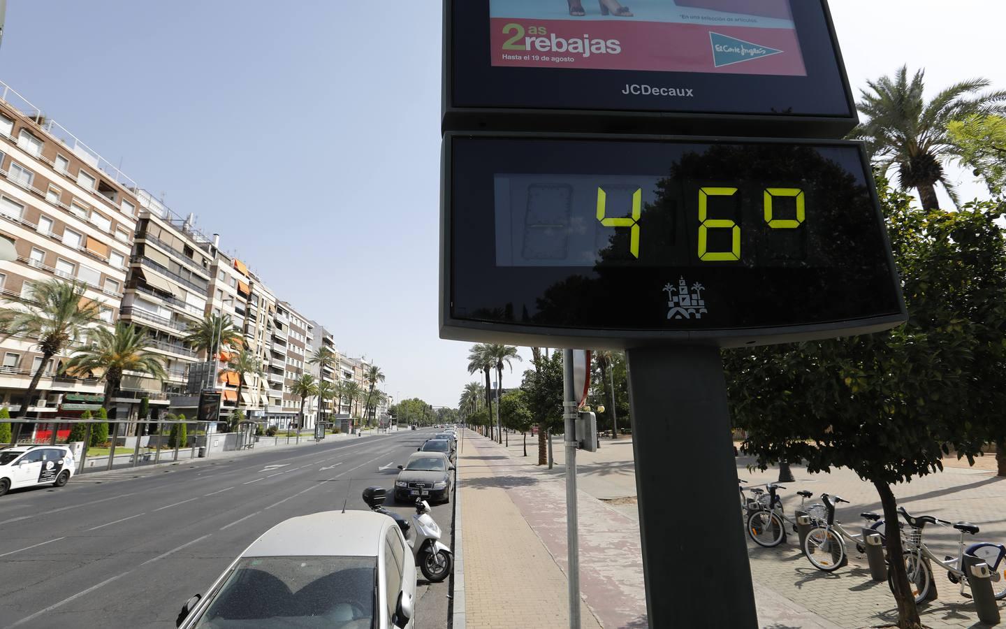 Un domingo desértico en Córdoba, en imágenes