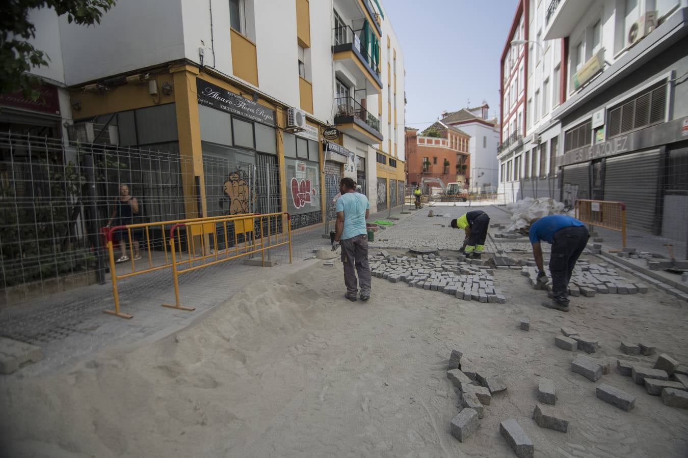 De zanja en zanja por las calles de Sevilla