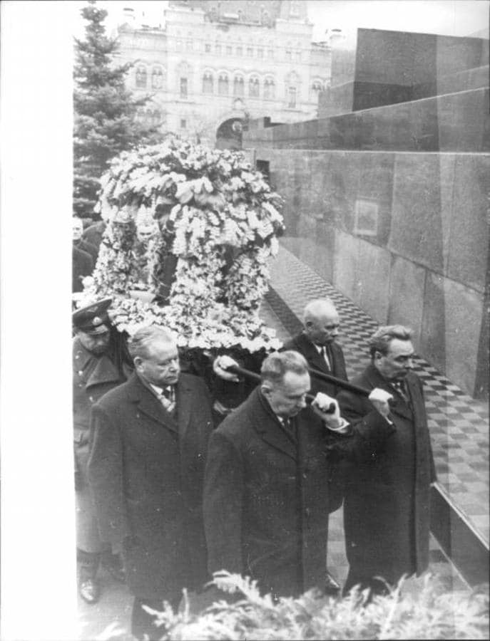 Funeral del astronauta en Moscú. 