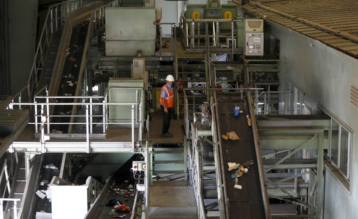 La planta de reciclaje del Lobatón, en imágenes