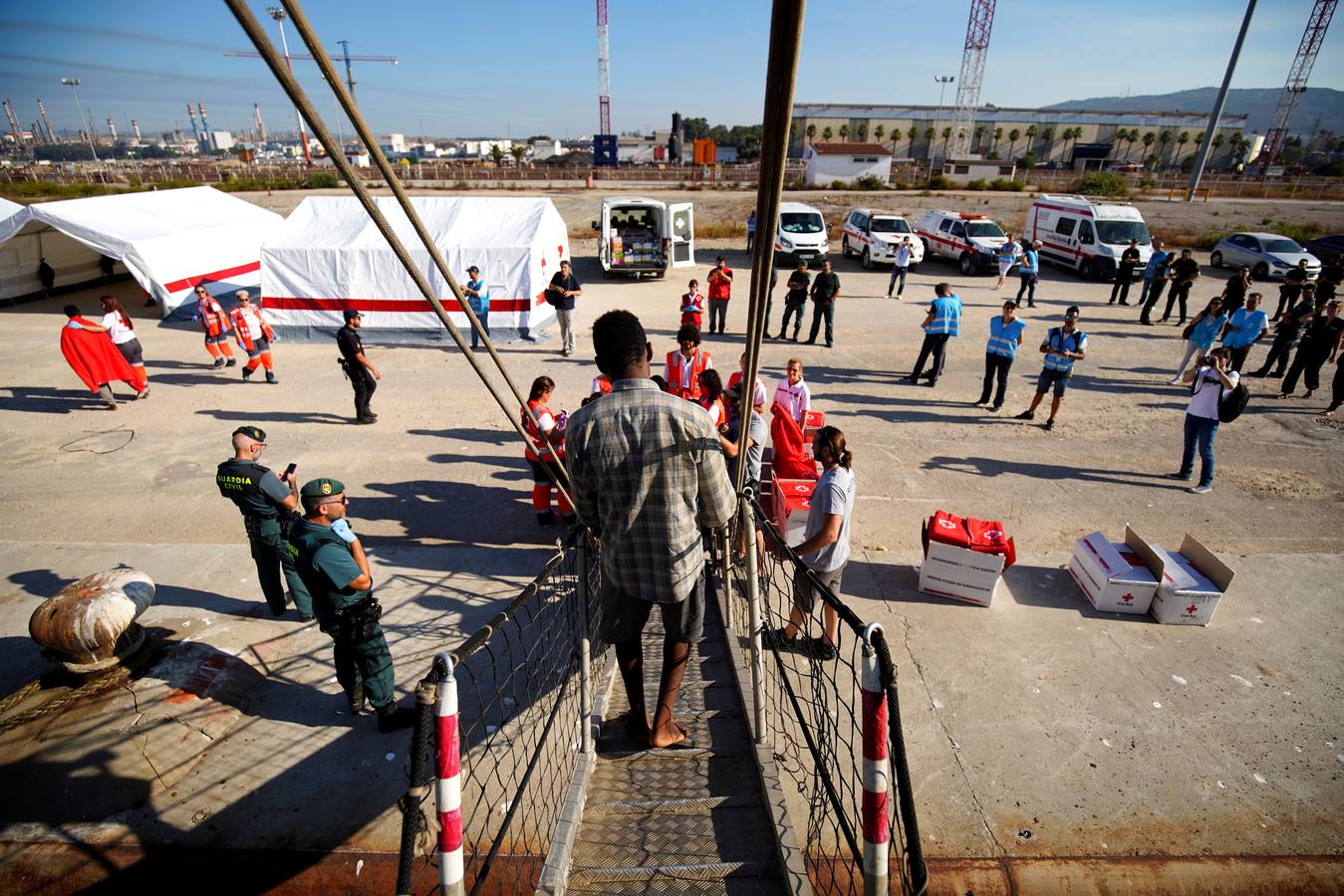 La llegada del «Open Arms» a San Roque, en imágenes