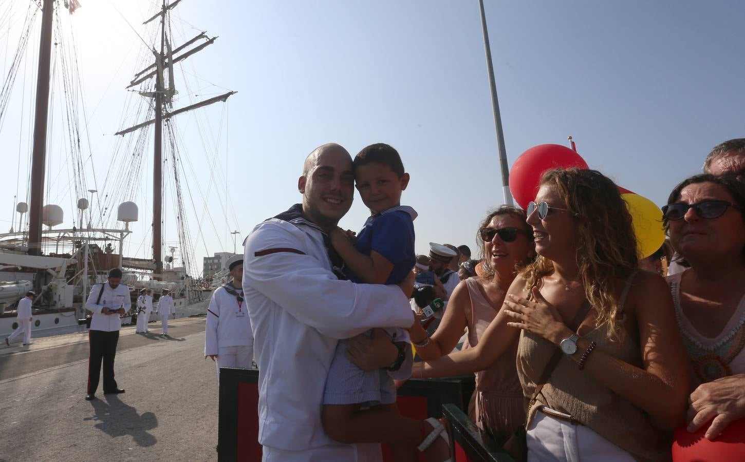 FOTOS: La llegada de Elcano a Cádiz, en imágenes