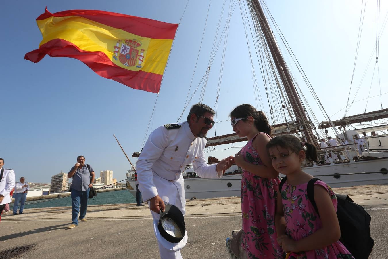 FOTOS: La llegada de Elcano a Cádiz, en imágenes