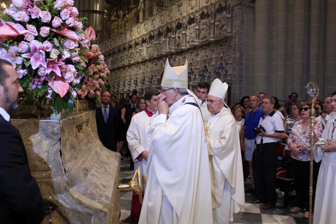 En imágenes: Toledo con su Virgen del Sagrario y los botijos