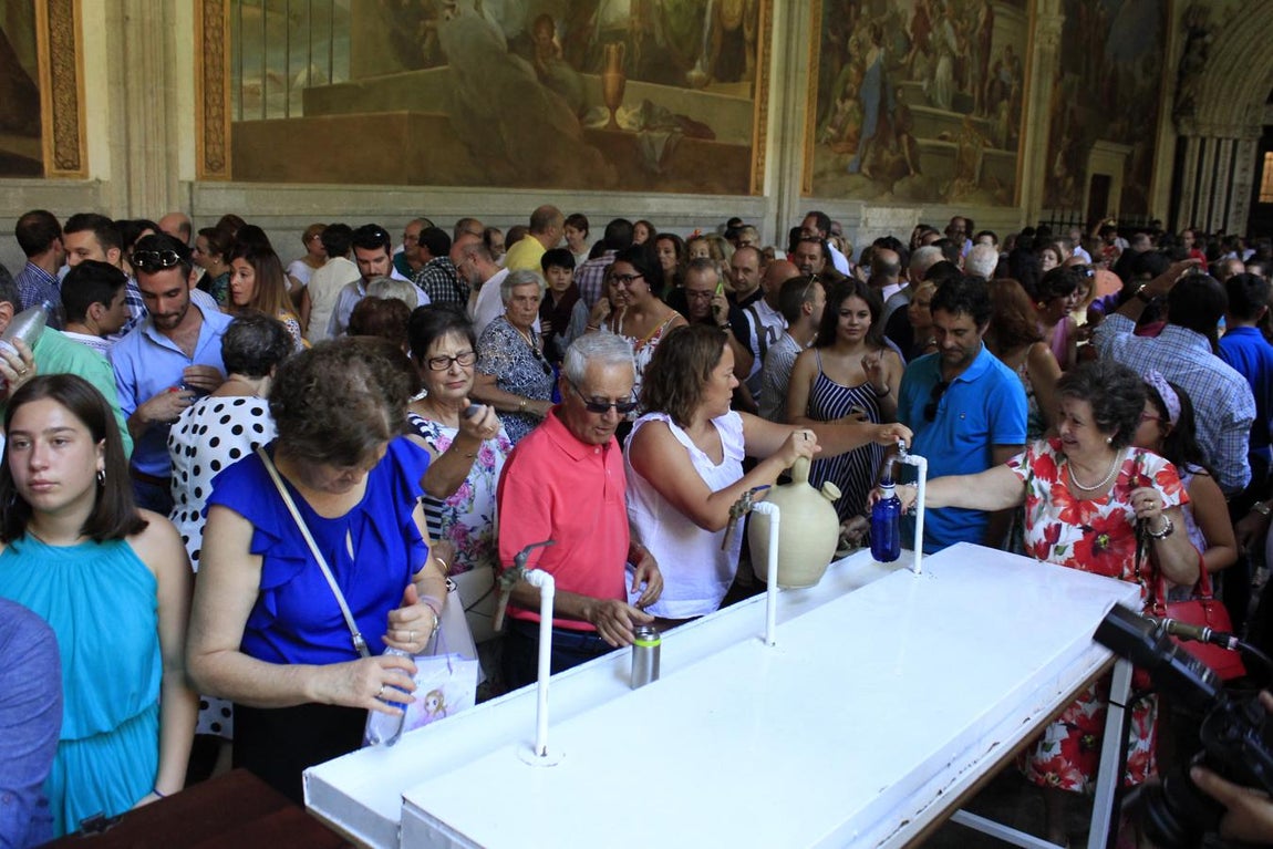 En imágenes: Toledo con su Virgen del Sagrario y los botijos